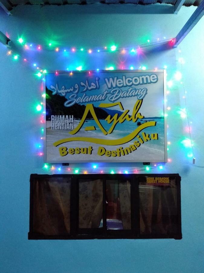 Rumah Hentian Ayah 캄풍 쿠알라 베숫 외부 사진