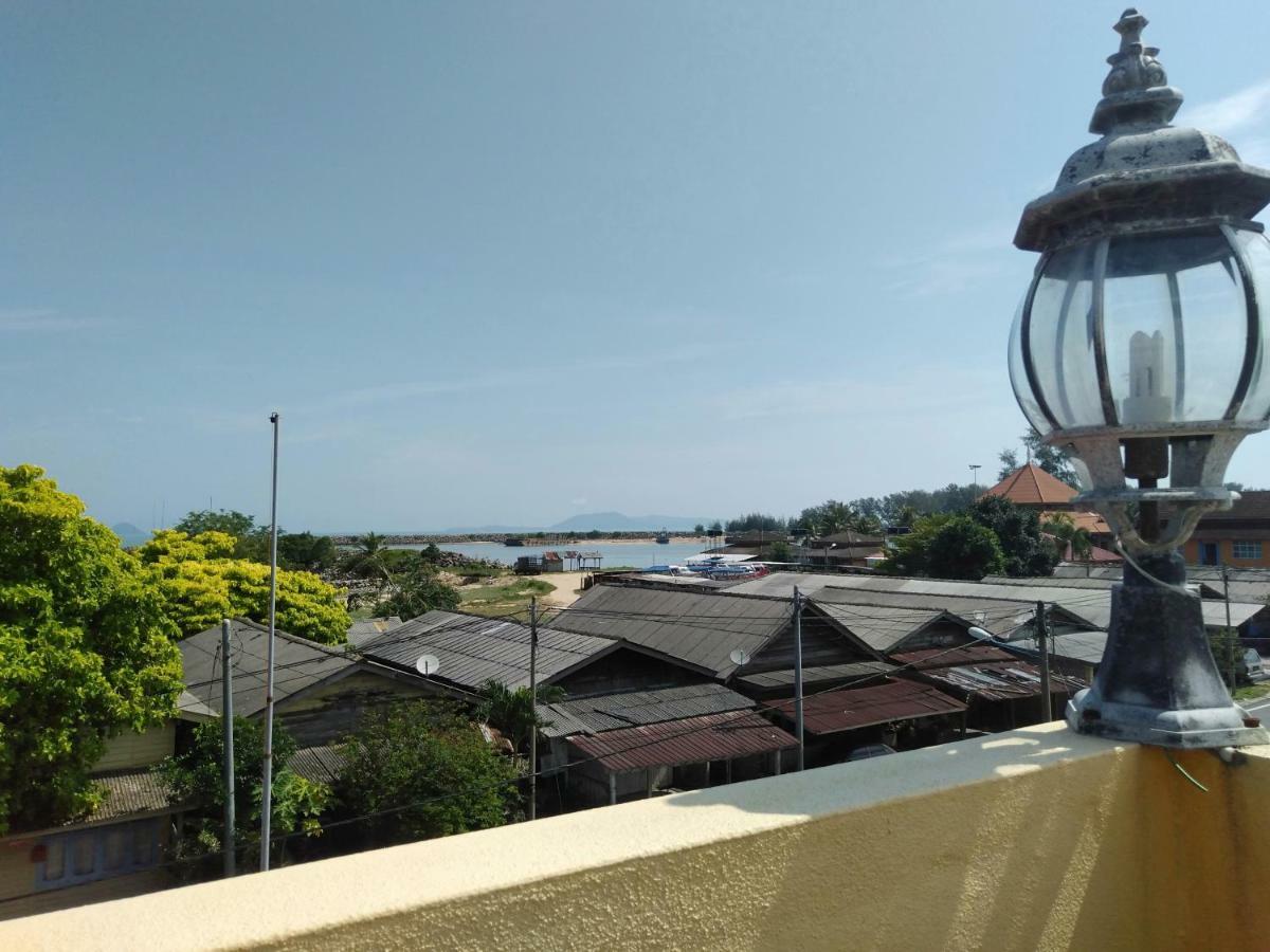 Rumah Hentian Ayah 캄풍 쿠알라 베숫 외부 사진
